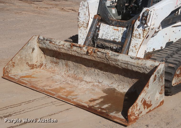 image for item DJ1876 2015 Bobcat T870  tracked skid steer loader