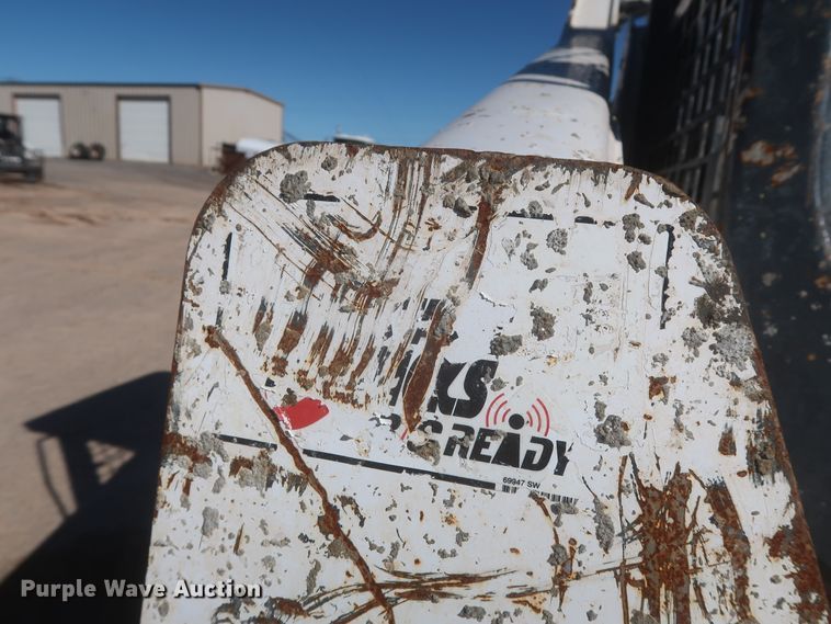 image for item DJ1876 2015 Bobcat T870  tracked skid steer loader