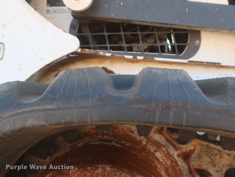 image for item DJ1876 2015 Bobcat T870  tracked skid steer loader