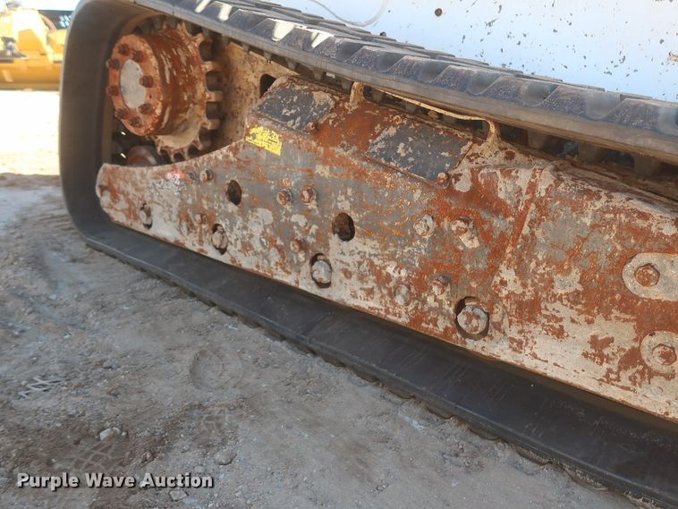 image for item DJ1876 2015 Bobcat T870  tracked skid steer loader