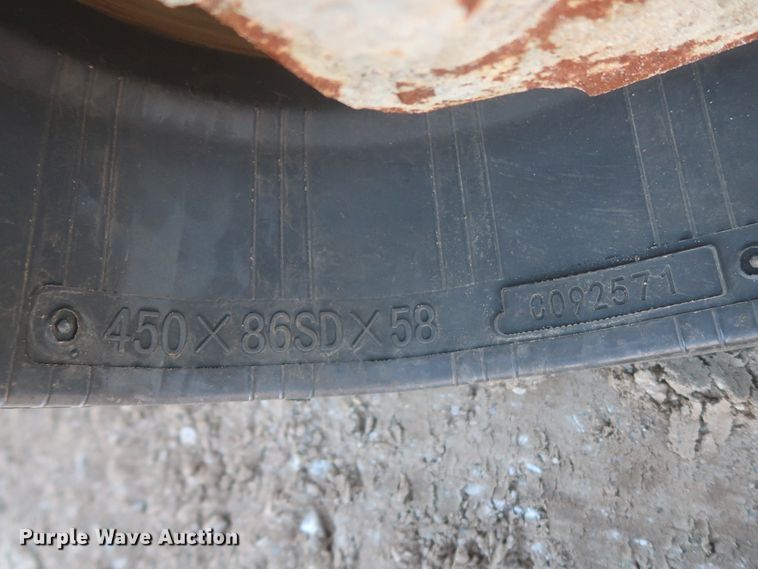 image for item DJ1876 2015 Bobcat T870  tracked skid steer loader