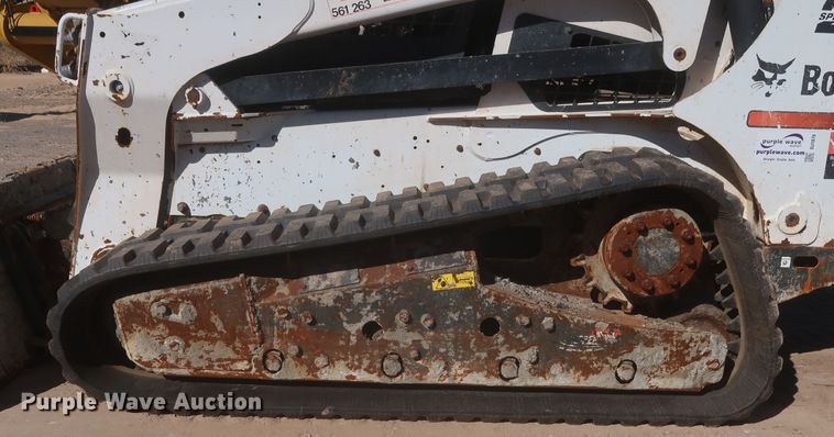 image for item DJ1876 2015 Bobcat T870  tracked skid steer loader