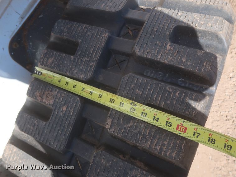 image for item DJ1876 2015 Bobcat T870  tracked skid steer loader