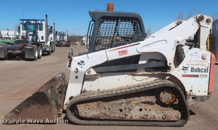 image for item DJ1881 2014 Bobcat T870  tracked skid steer loader