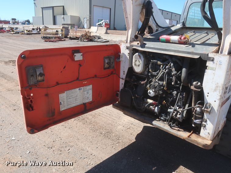 image for item DJ1881 2014 Bobcat T870  tracked skid steer loader