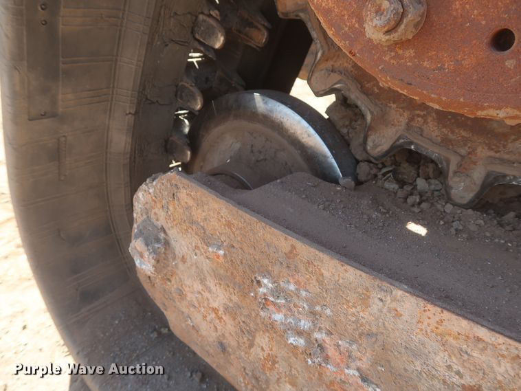 image for item DJ1881 2014 Bobcat T870  tracked skid steer loader