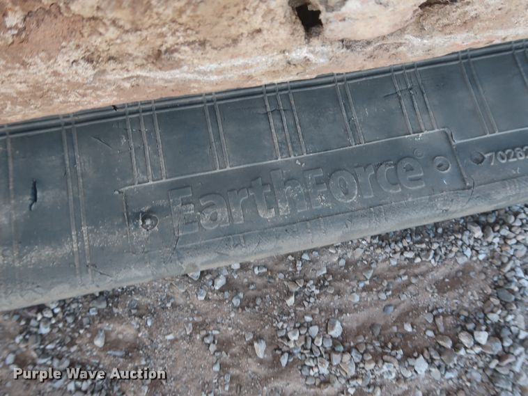 image for item DJ1881 2014 Bobcat T870  tracked skid steer loader