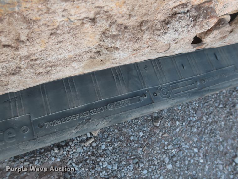 image for item DJ1881 2014 Bobcat T870  tracked skid steer loader