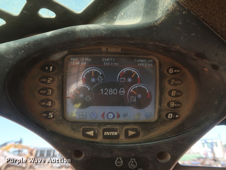 image for item DJ1882 2015 Bobcat T870  tracked skid steer loader