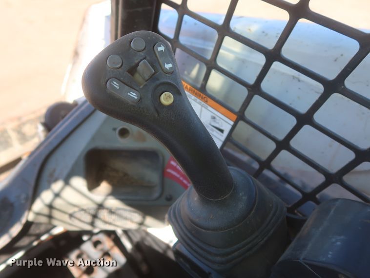 image for item DJ1882 2015 Bobcat T870  tracked skid steer loader