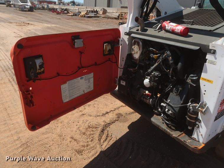 image for item DJ1882 2015 Bobcat T870  tracked skid steer loader