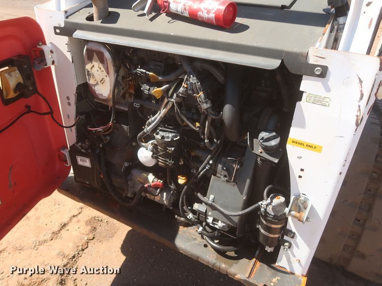 image for item DJ1882 2015 Bobcat T870  tracked skid steer loader