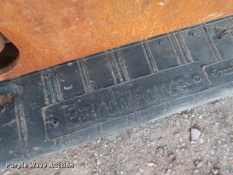 image for item DJ1882 2015 Bobcat T870  tracked skid steer loader