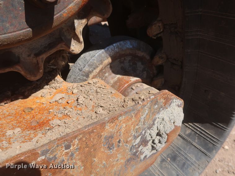 image for item DJ1882 2015 Bobcat T870  tracked skid steer loader