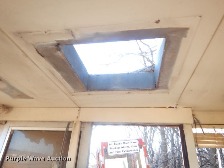 image for item DJ2175 Operator station