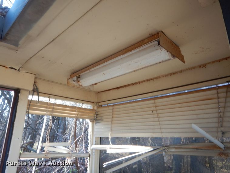 image for item DJ2175 Operator station