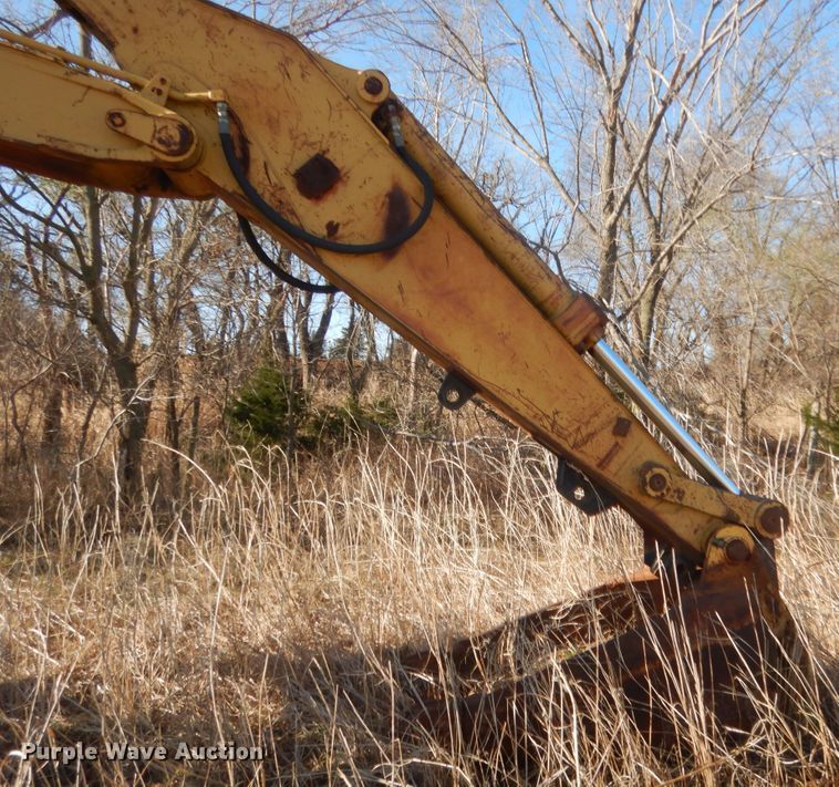 image for item DJ2177 1985 Mitsubishi MS230LC-3  excavator