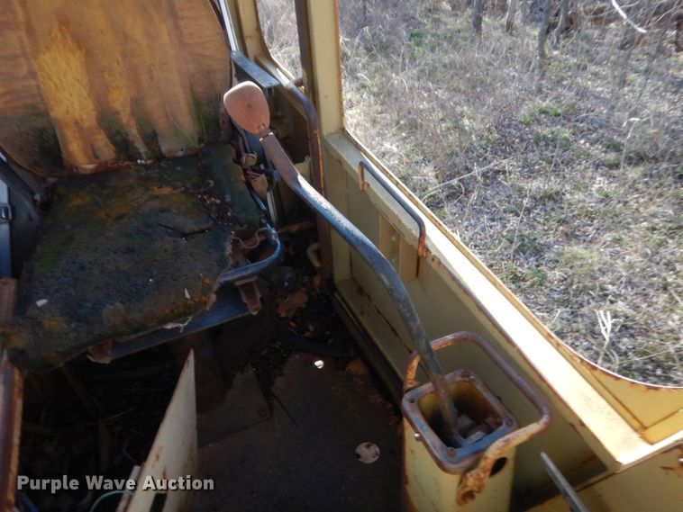 image for item DJ2177 1985 Mitsubishi MS230LC-3  excavator