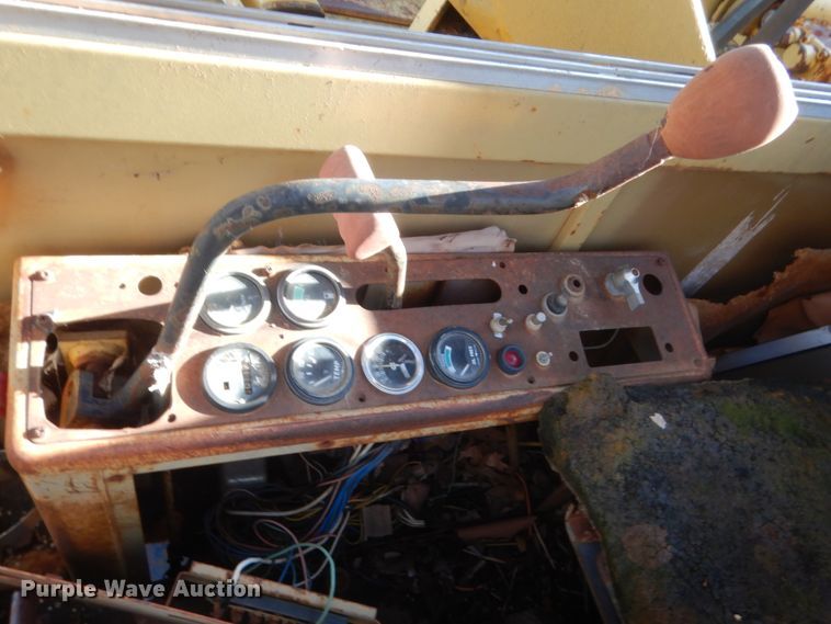 image for item DJ2177 1985 Mitsubishi MS230LC-3  excavator