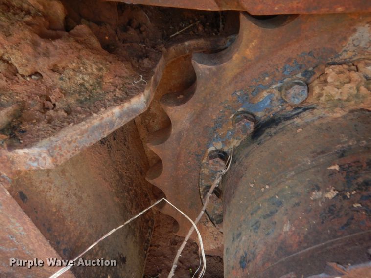 image for item DJ2177 1985 Mitsubishi MS230LC-3  excavator