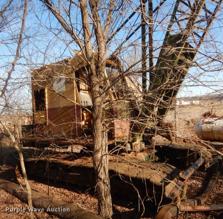 image for item DJ2180 Bucyrus Erie  crane