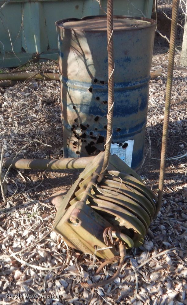 image for item DJ2180 Bucyrus Erie  crane