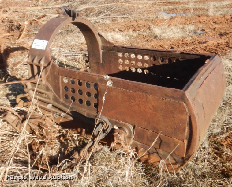 image for item DJ2181 Hendrix drag line bucket