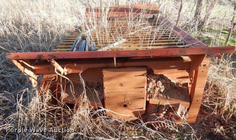 image for item DJ2183 Grizzly screen