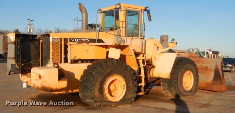 image for item DJ2184 2000 Volvo L220D  wheel loader