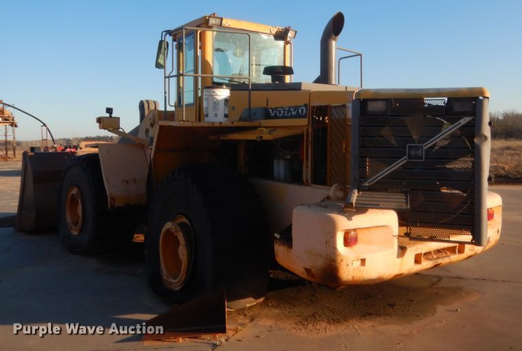 image for item DJ2184 2000 Volvo L220D  wheel loader