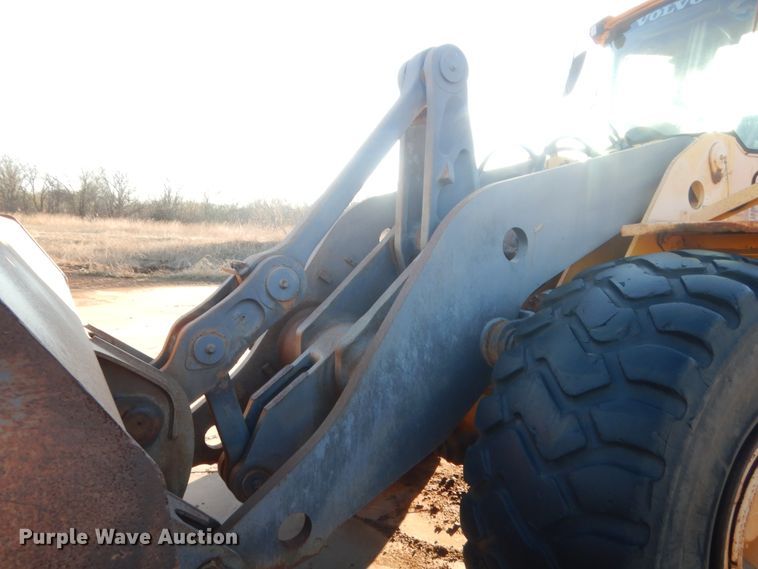 image for item DJ2184 2000 Volvo L220D  wheel loader