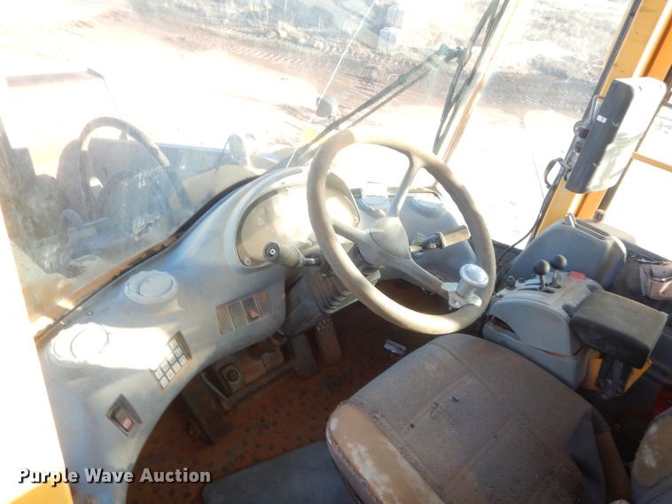 image for item DJ2184 2000 Volvo L220D  wheel loader