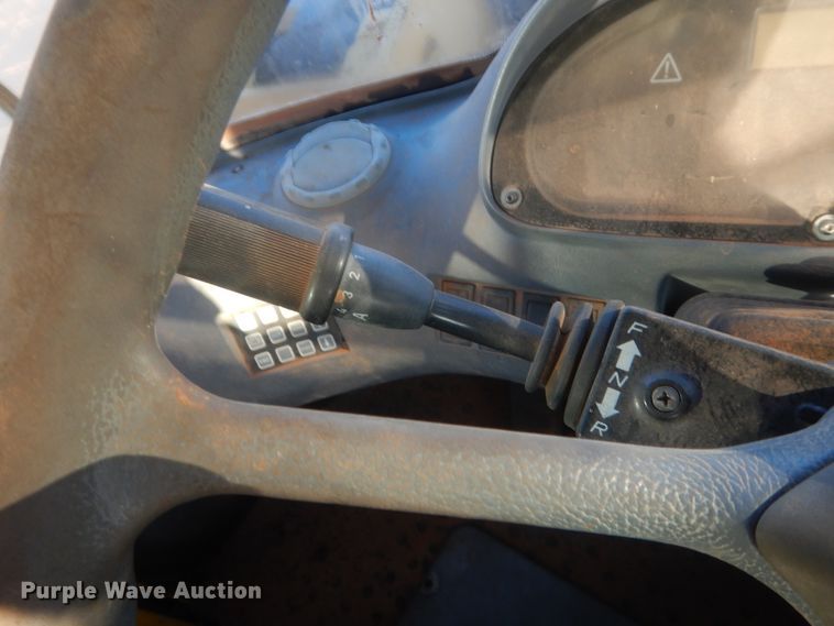 image for item DJ2184 2000 Volvo L220D  wheel loader