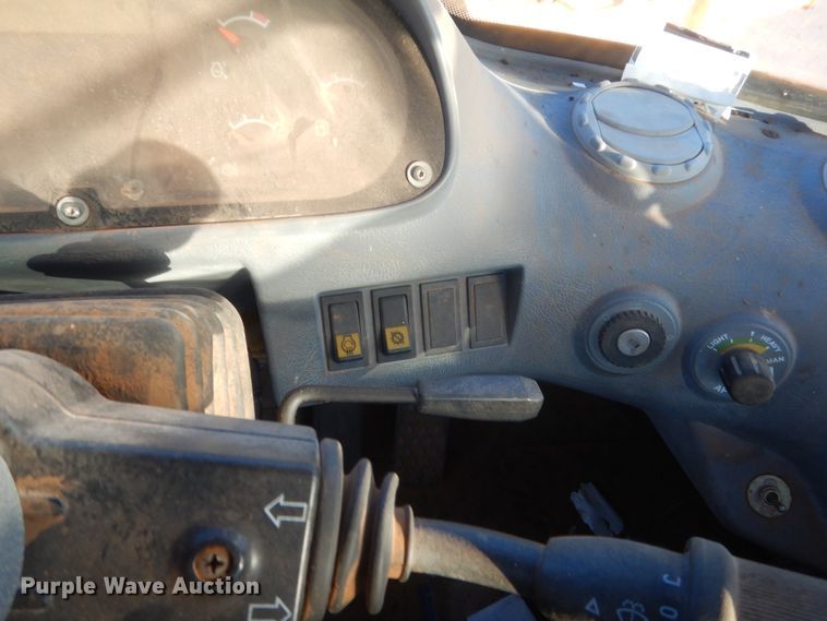 image for item DJ2184 2000 Volvo L220D  wheel loader