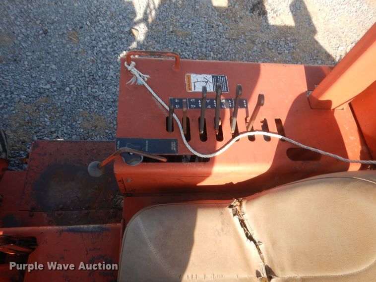 image for item DJ2188 Ditch Witch 6510  trencher