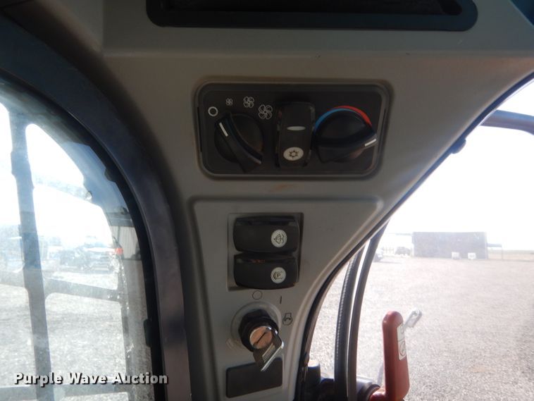 image for item DJ2211 2016 Caterpillar 262D  skid steer loader