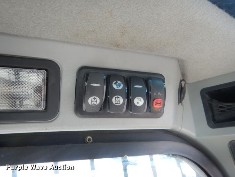 image for item DJ2211 2016 Caterpillar 262D  skid steer loader