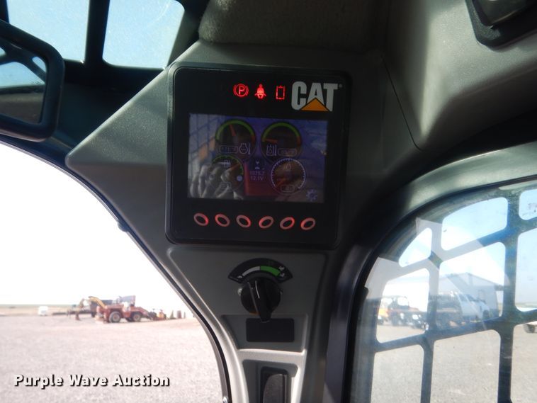 image for item DJ2211 2016 Caterpillar 262D  skid steer loader