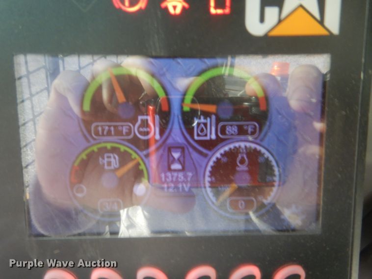 image for item DJ2211 2016 Caterpillar 262D  skid steer loader