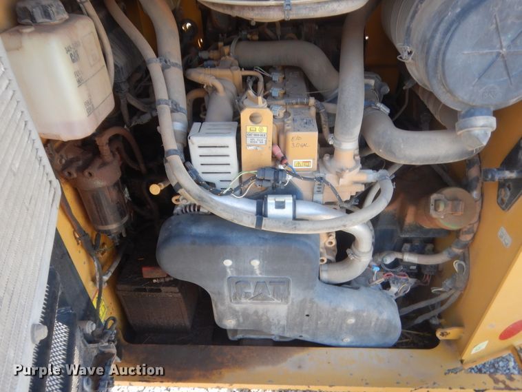 image for item DJ2211 2016 Caterpillar 262D  skid steer loader