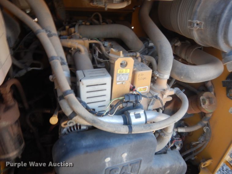 image for item DJ2211 2016 Caterpillar 262D  skid steer loader