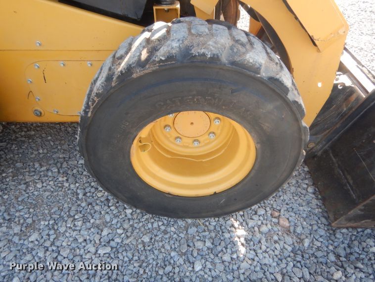 image for item DJ2211 2016 Caterpillar 262D  skid steer loader