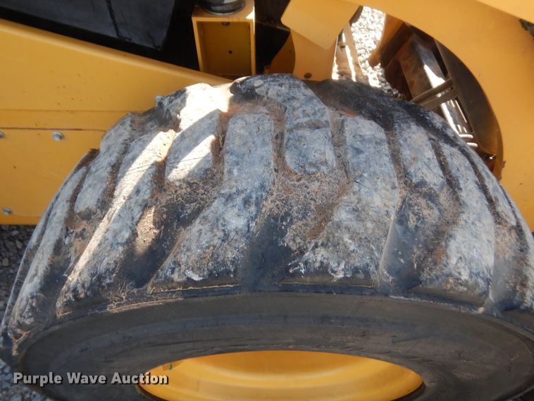 image for item DJ2211 2016 Caterpillar 262D  skid steer loader