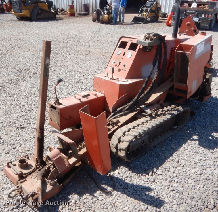 image for item DJ2220 1999 Ditch Witch JT520  directional boring unit