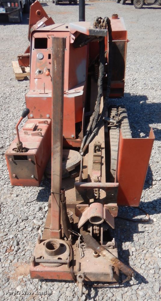 image for item DJ2220 1999 Ditch Witch JT520  directional boring unit