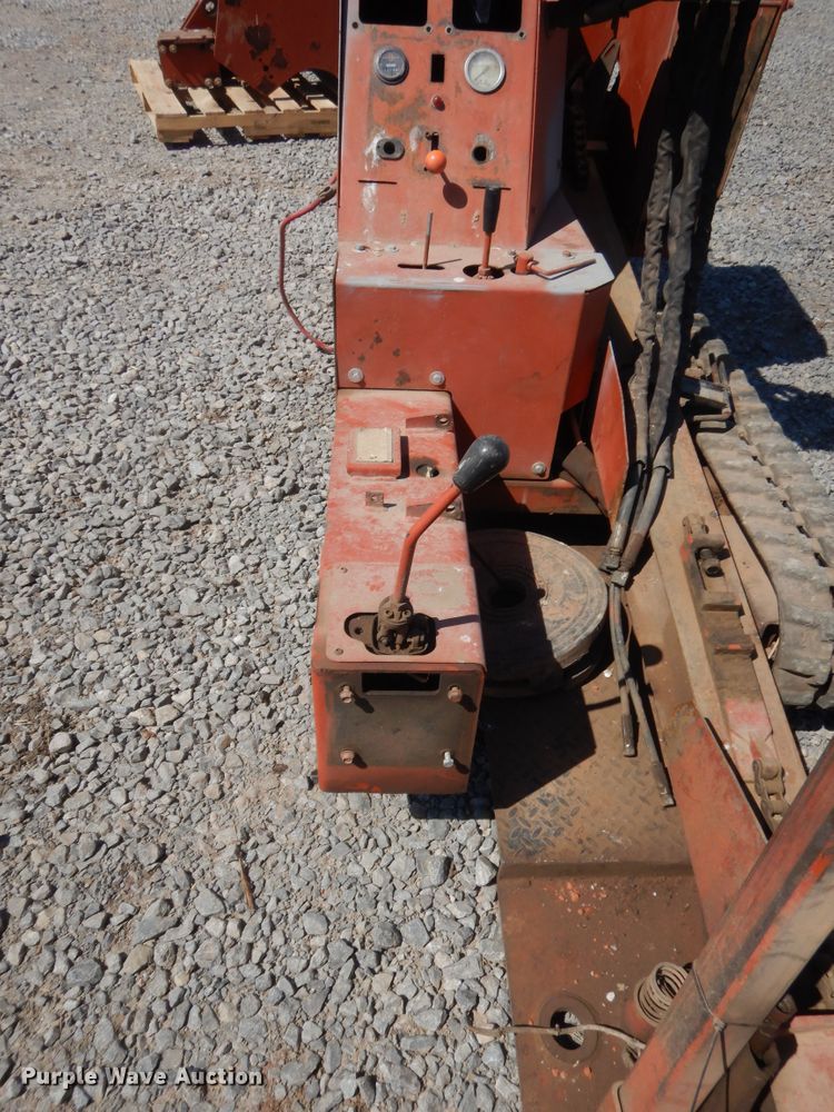 image for item DJ2220 1999 Ditch Witch JT520  directional boring unit