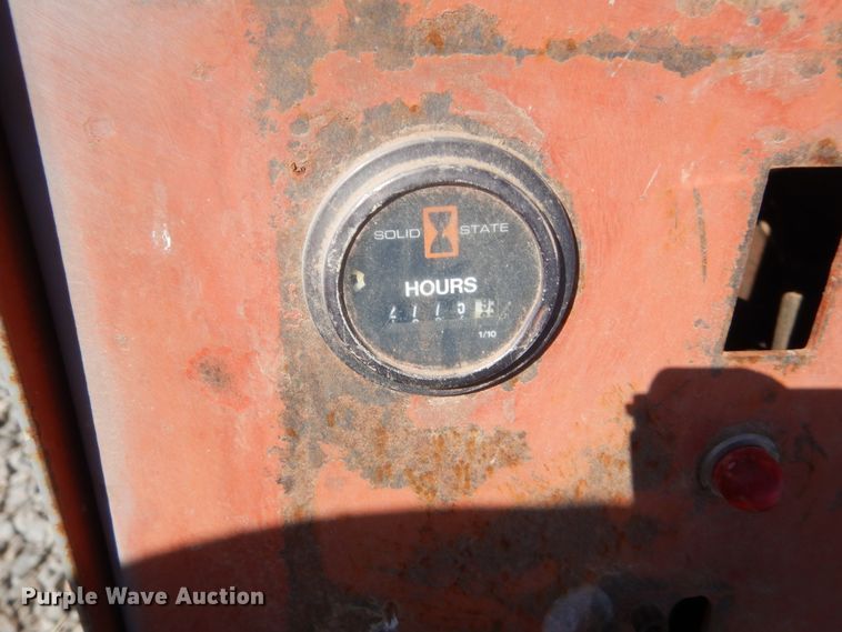 image for item DJ2220 1999 Ditch Witch JT520  directional boring unit