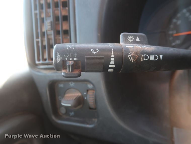 image for item DJ2300 2005 Chevrolet C6500  service truck