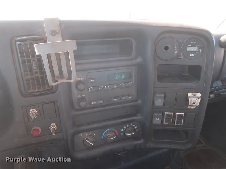 image for item DJ2300 2005 Chevrolet C6500  service truck