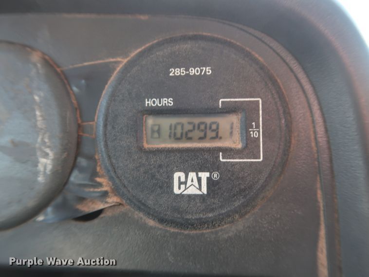 image for item DJ2300 2005 Chevrolet C6500  service truck